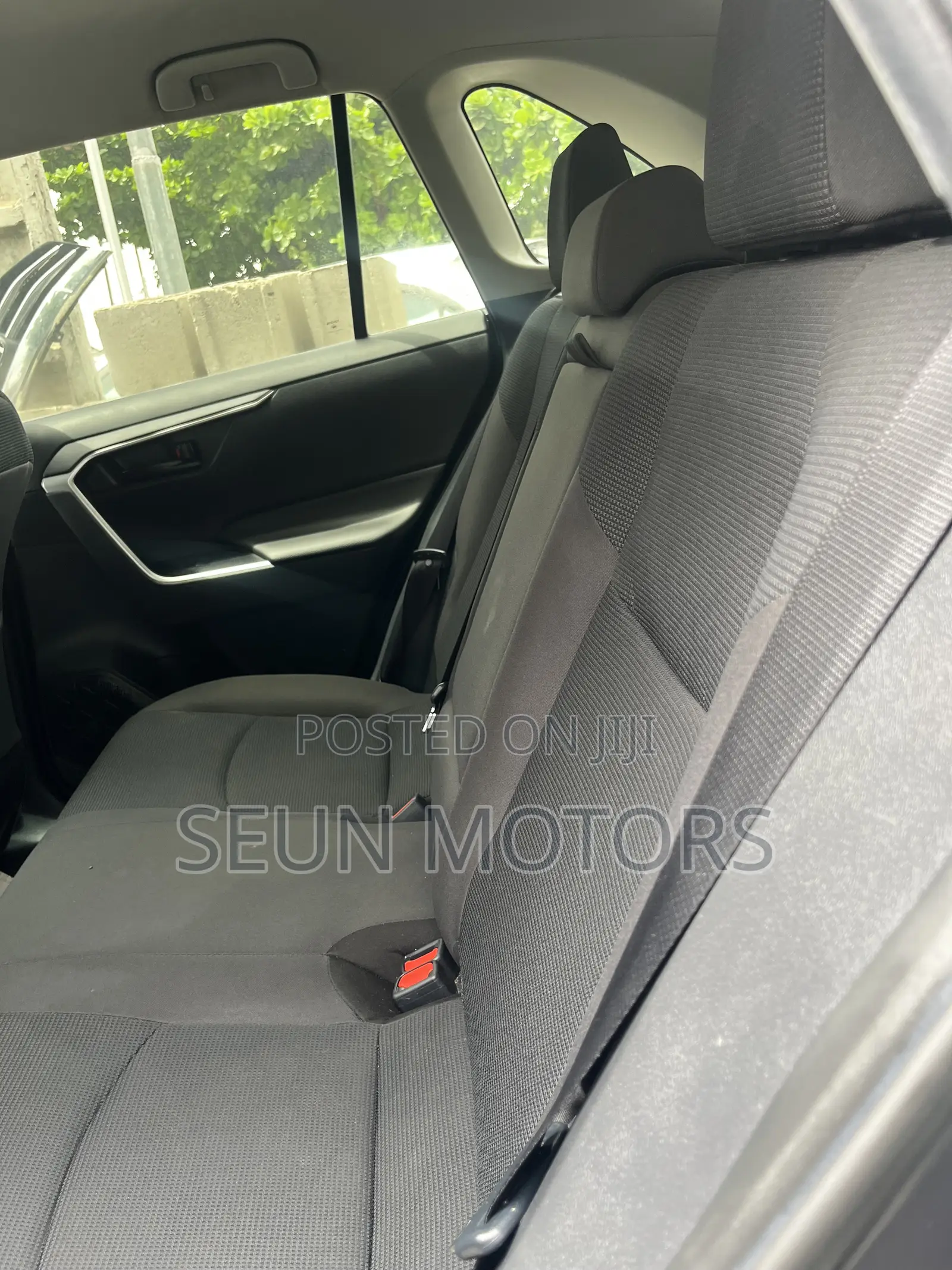 Toyota RAV4 2019 Gray