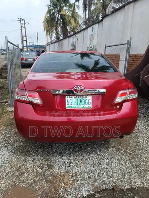 Toyota Camry LE 4dr Sedan (2.5L 4cyl 6AM) 2010 Red