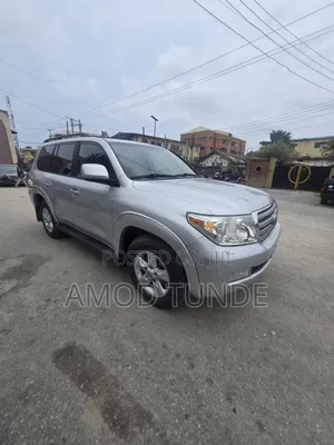 Toyota Land Cruiser 2010 Silver