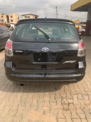 Toyota Matrix Hatchback AWD (1.8L 4cyl 4A) 2006 Black