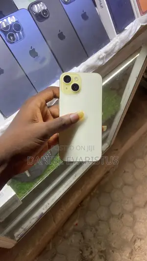 Apple iPhone 15 128 GB