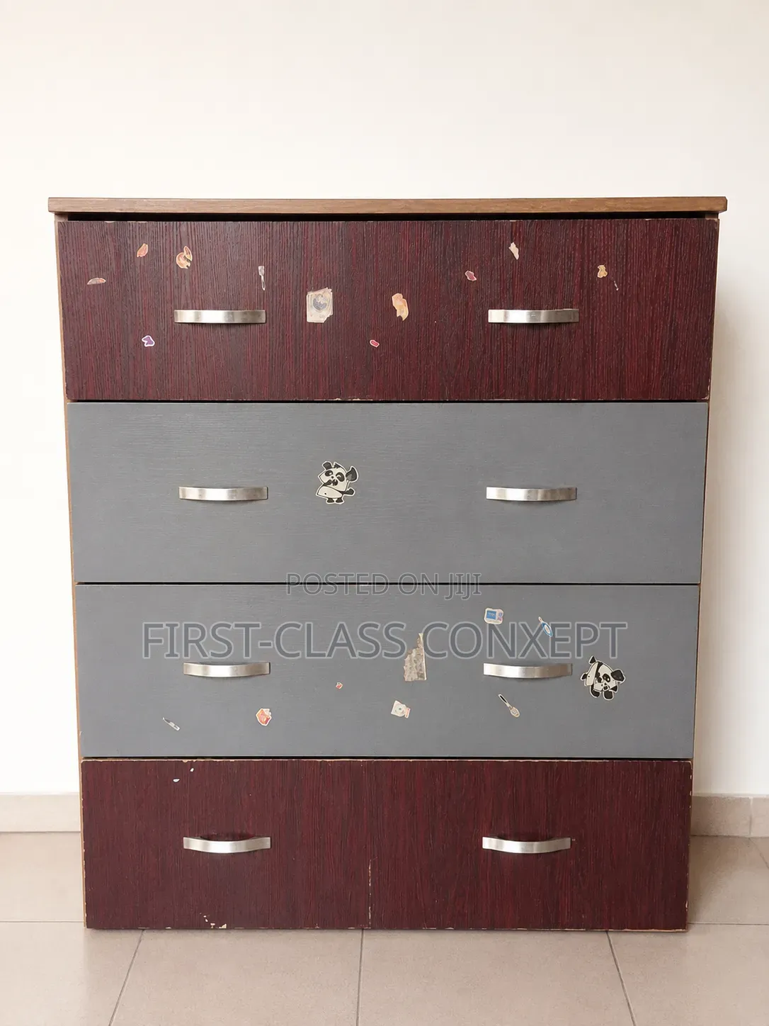 Wardrobe (Neatly Used)
