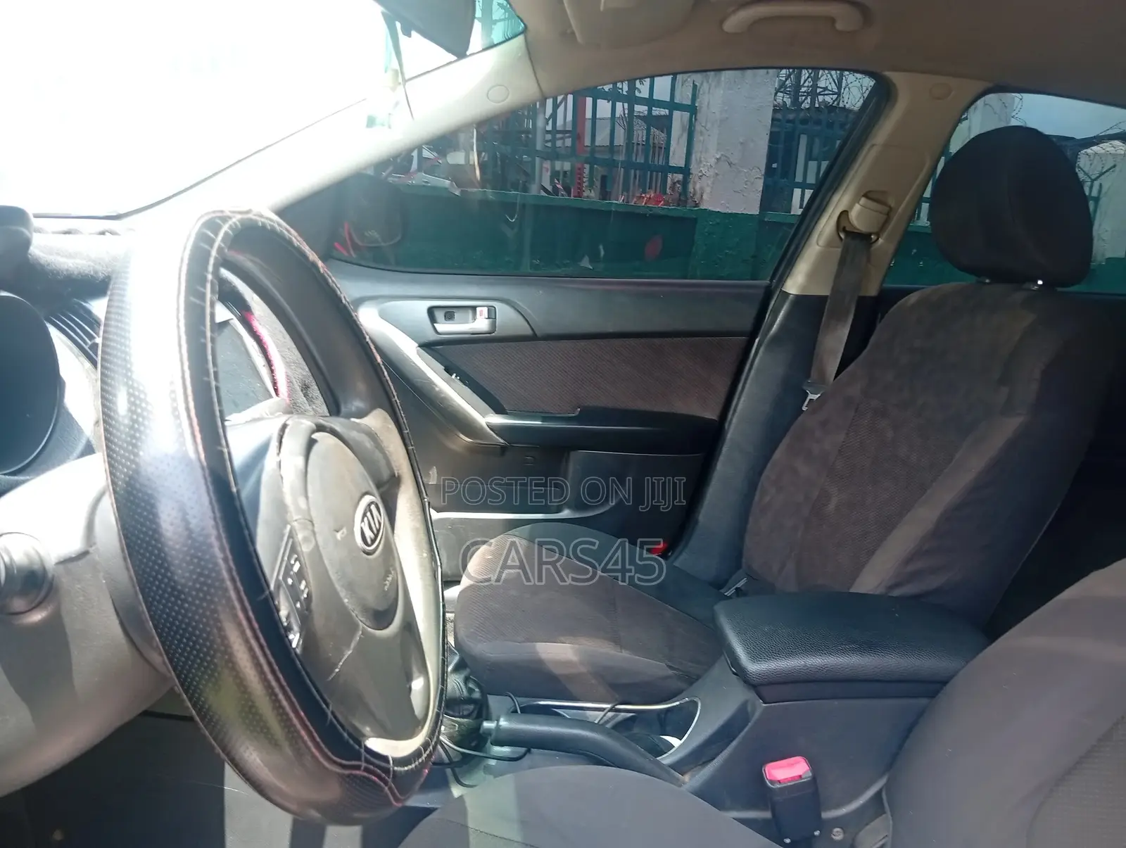 Kia Cerato 2011 Black