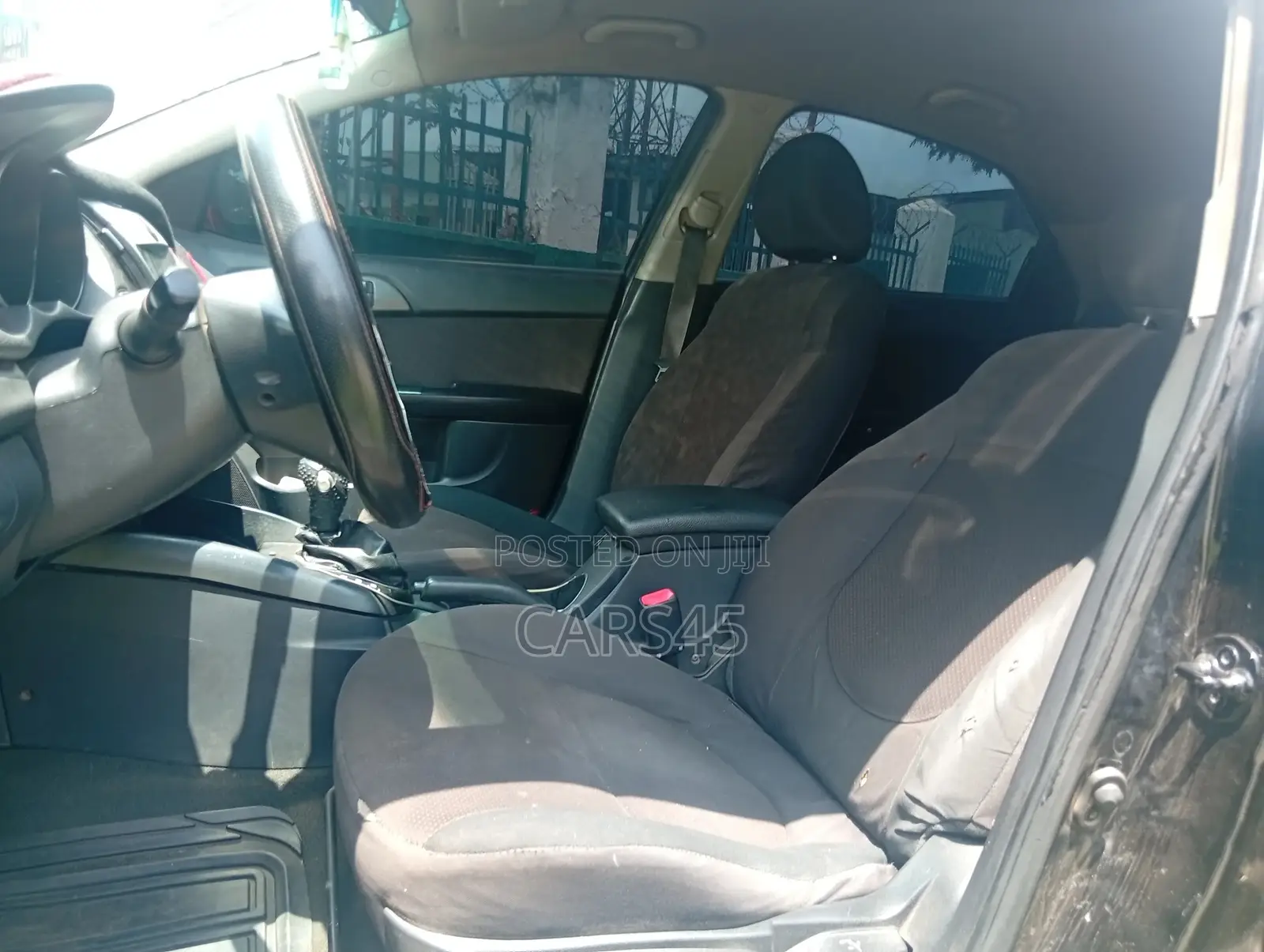 Kia Cerato 2011 Black