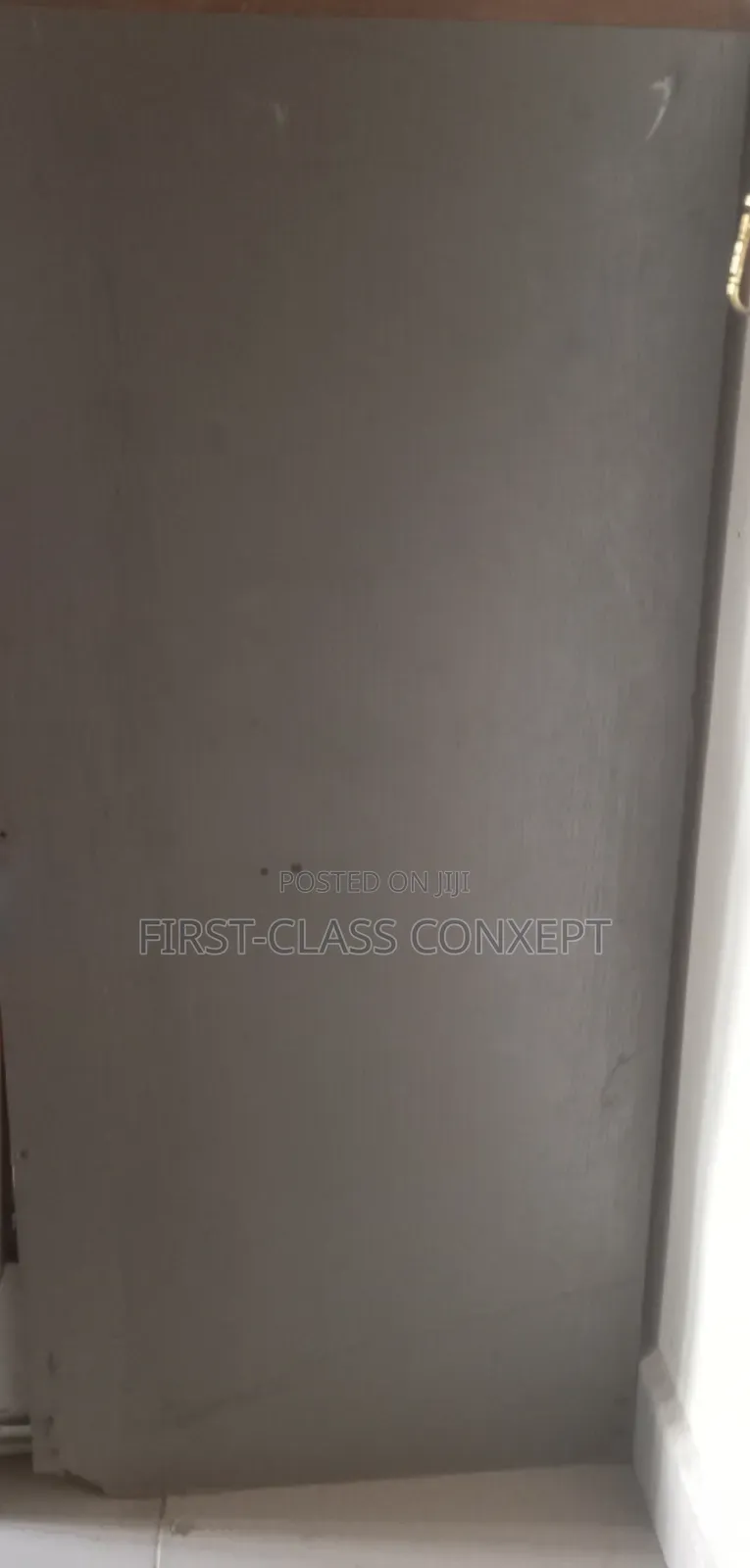 Wardrobe (Neatly Used)