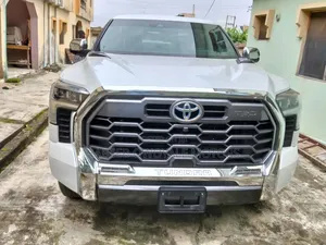 Toyota Tundra 2024 White
