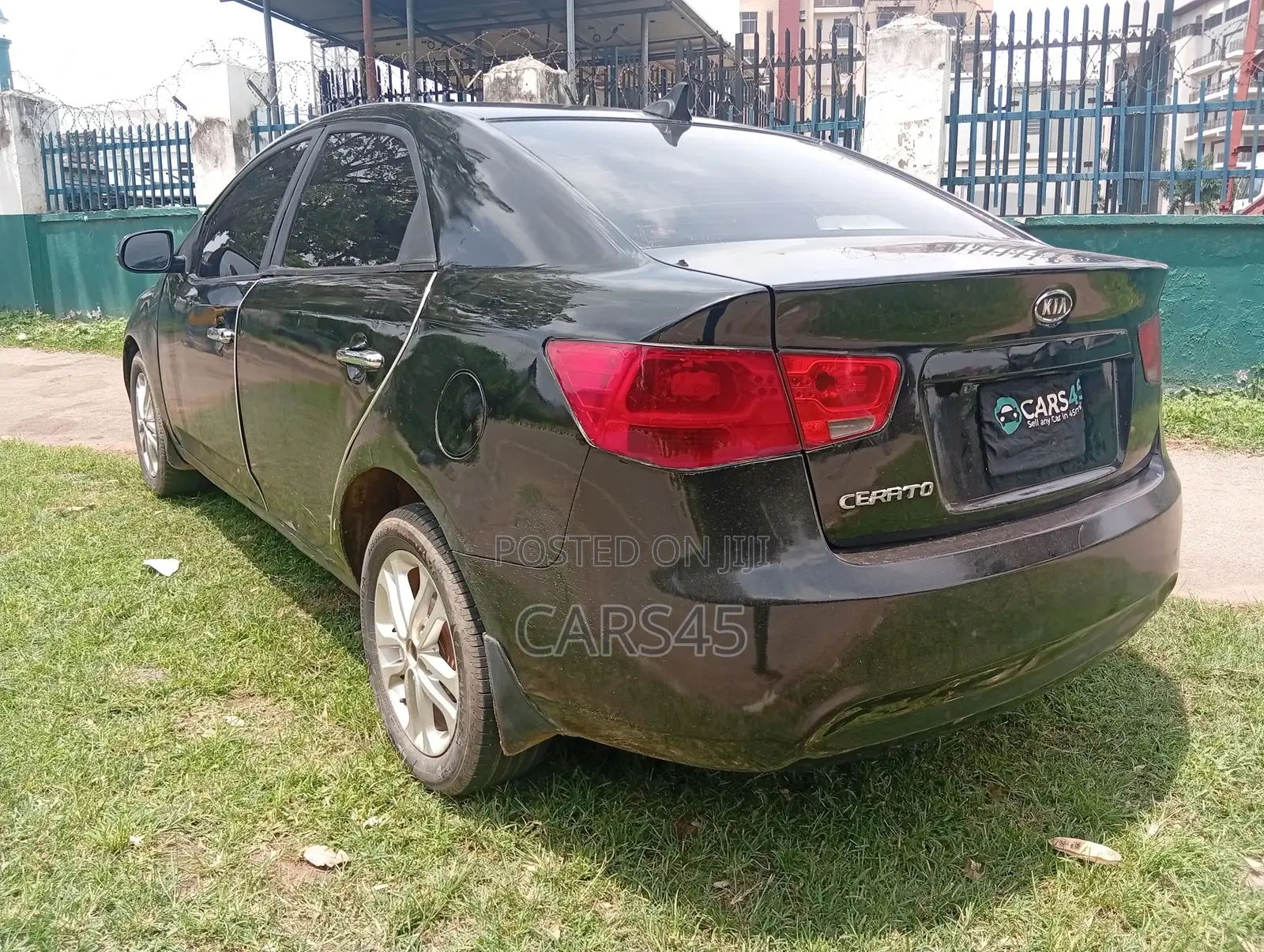 Kia Cerato 2011 Black