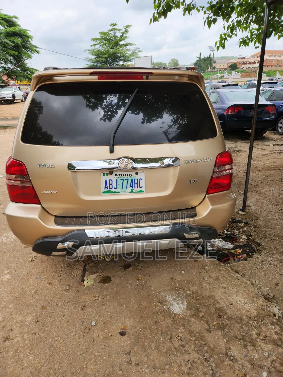 Toyota Highlander 2004 Gold