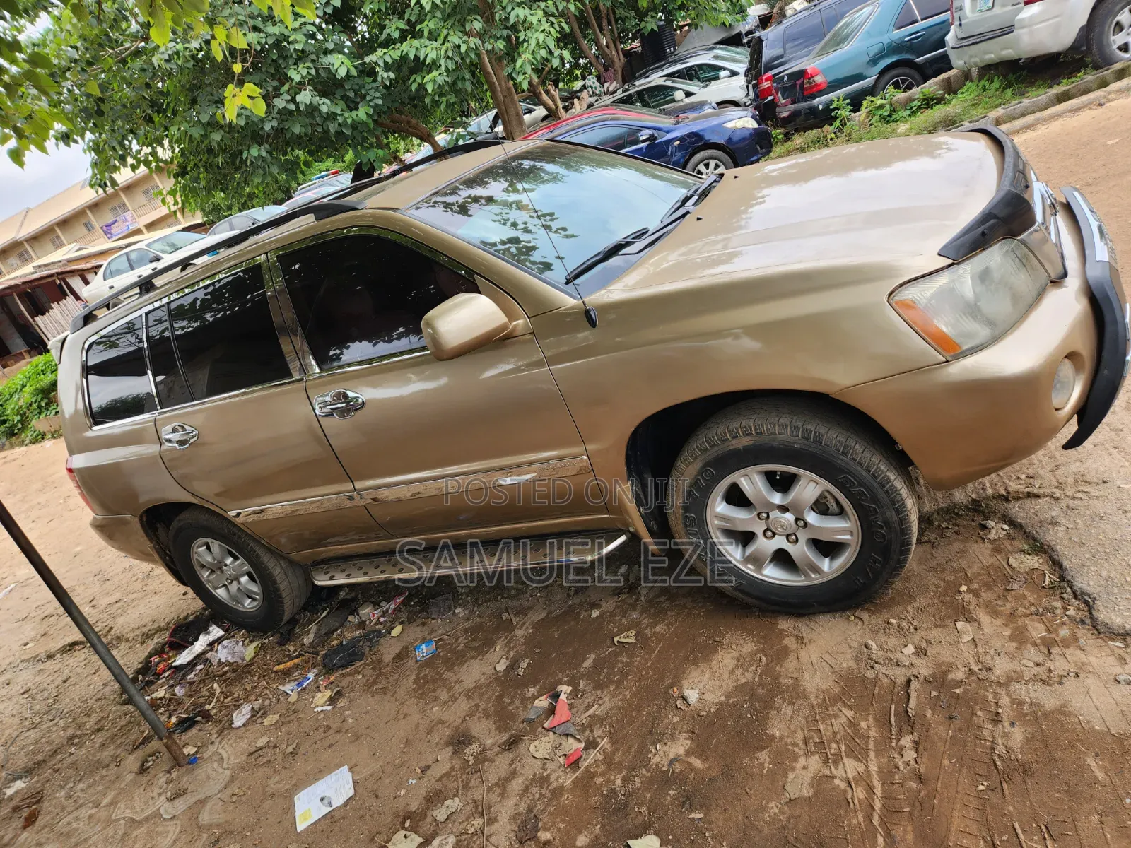 Toyota Highlander 2004 Gold