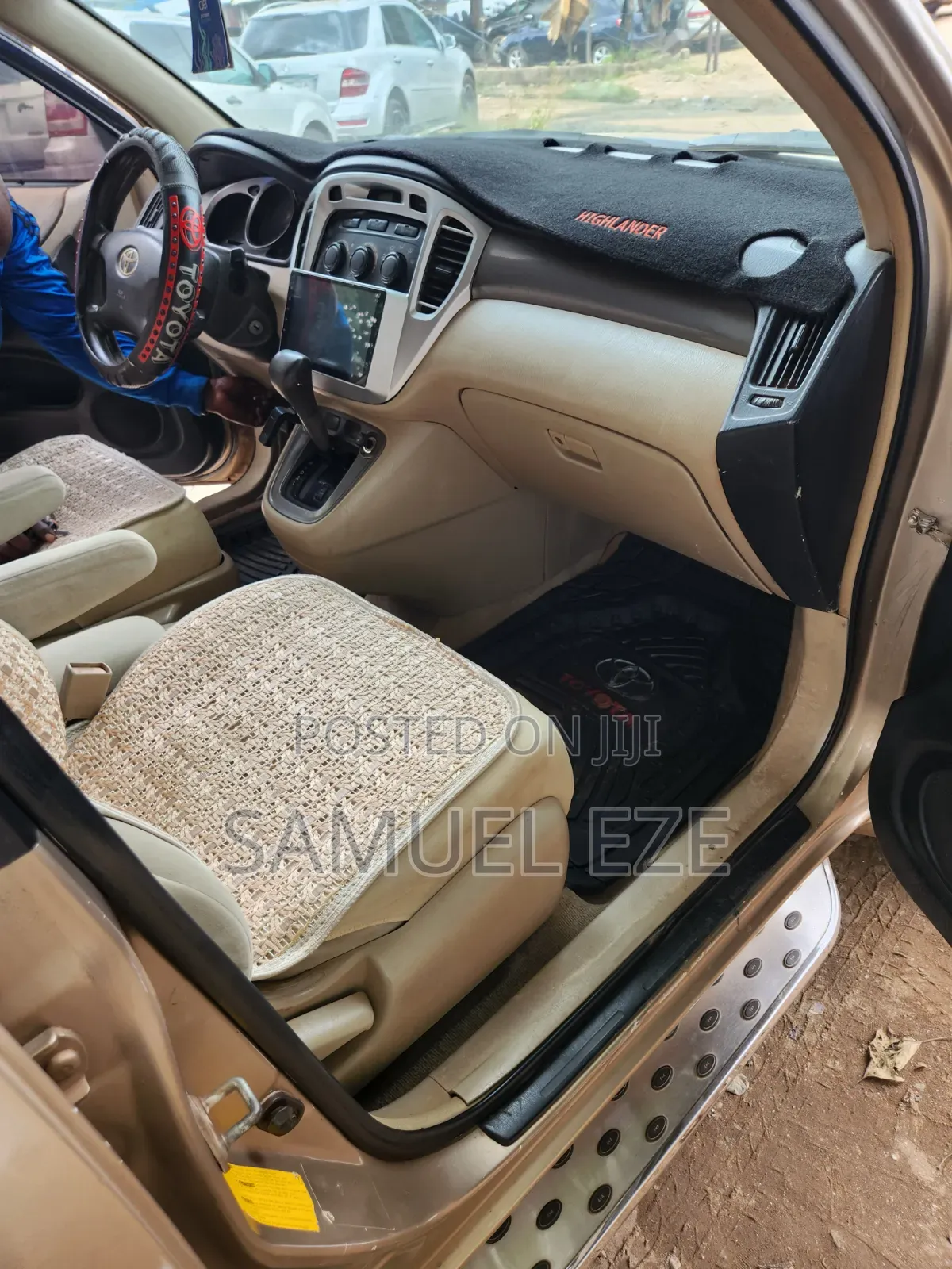 Toyota Highlander 2004 Gold