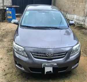 Toyota Corolla 2010 Gray