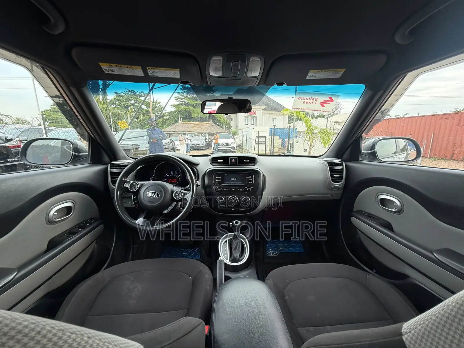 Kia Soul Base Hatchback 2017 Gray