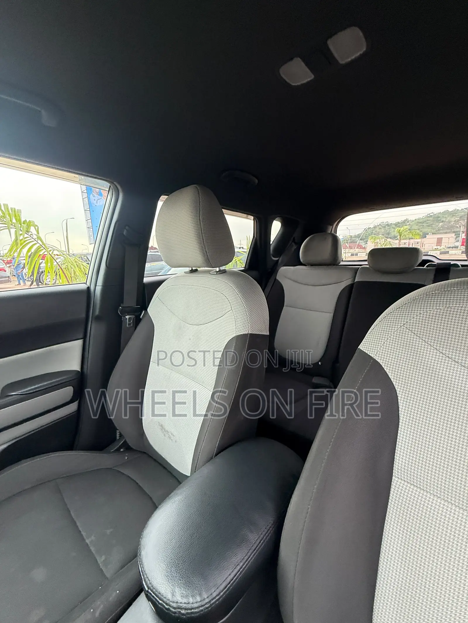 Kia Soul Base Hatchback 2017 Gray