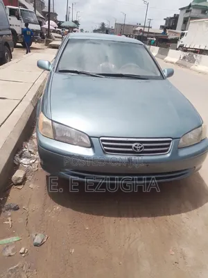 Toyota Camry 2000 Gray