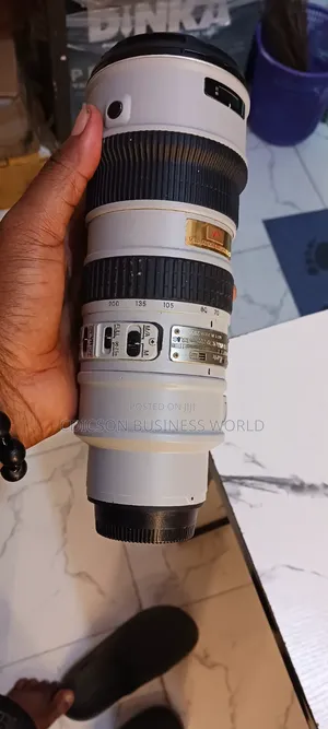 Nikon Lens 70-200 F2 8