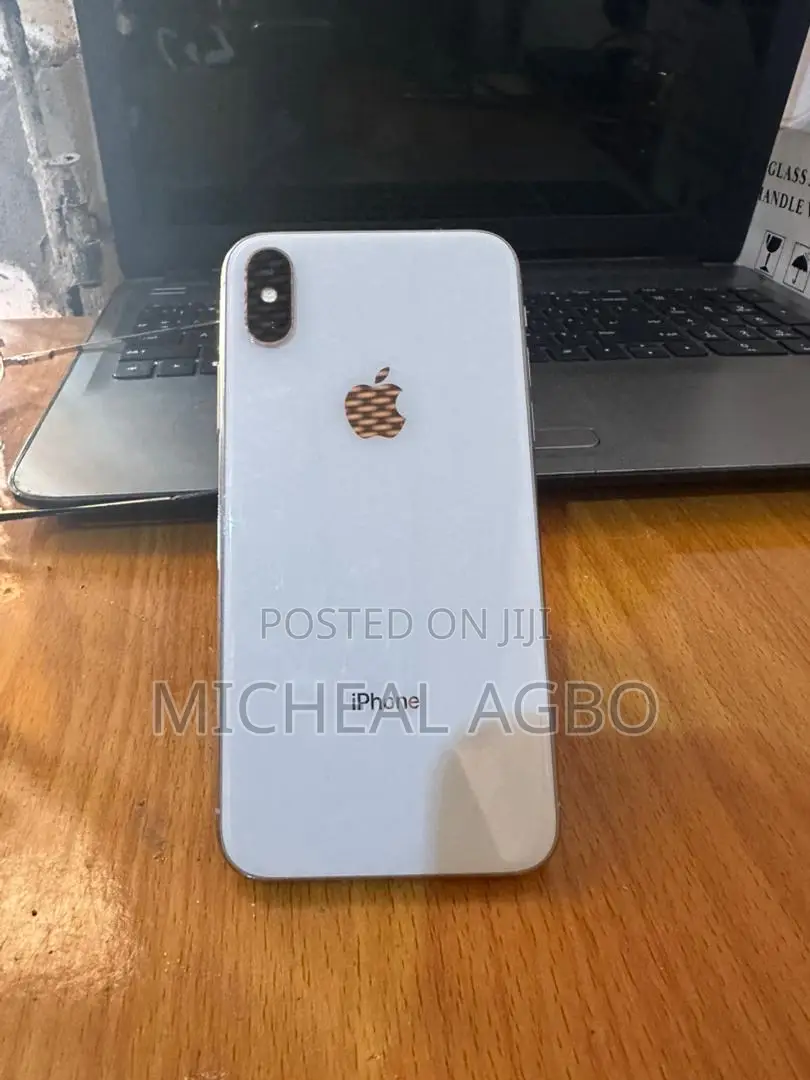 Apple iPhone X 256 GB White