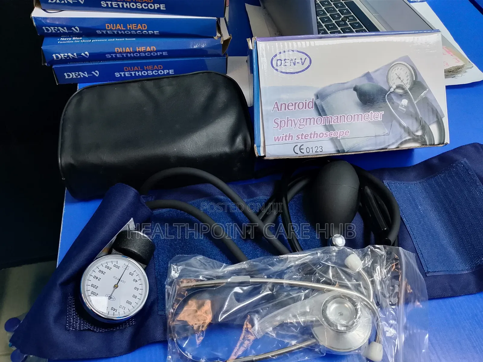 Aneroid Sphygmomanometer With Stethoscope