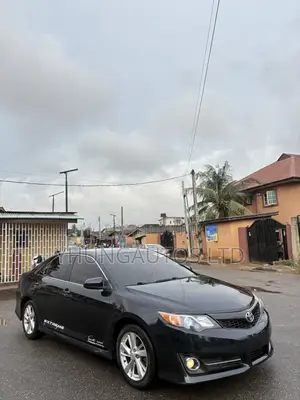 Toyota Camry SE 4dr Sedan (2.5L 4cyl 6A) 2013 Black