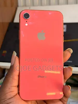 Apple iPhone XR 64 GB Red