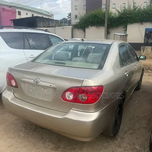Toyota Corolla 2007 Gold