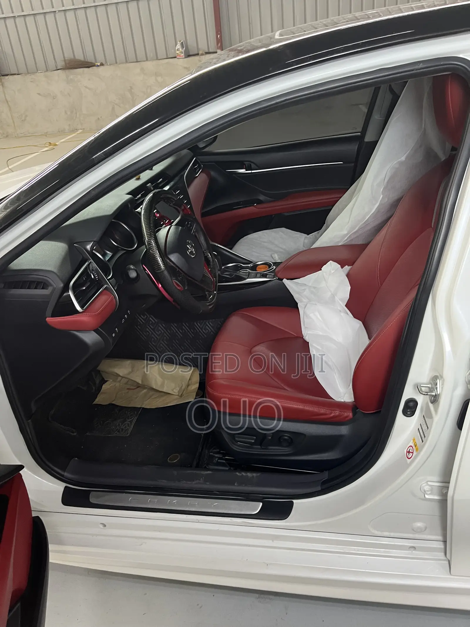 Toyota Camry 2019 White