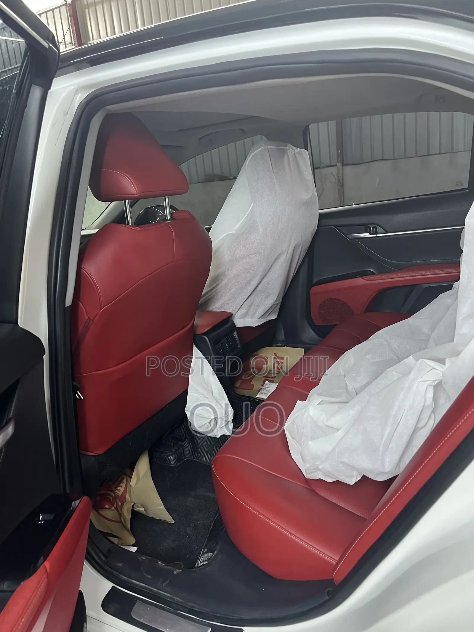 Toyota Camry 2019 White