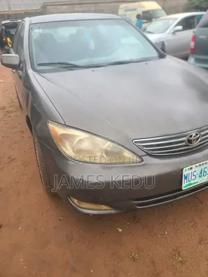 Toyota Camry 2004 Gray