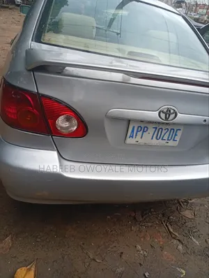 Toyota Corolla 2004 Gray