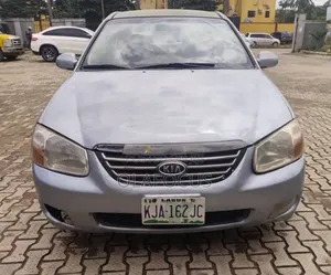 Kia Cerato 2008 Silver