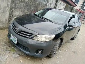 Toyota Corolla 2012 Black