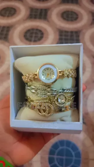 Luxury Woman Jewelry Watch and Bracelet Set