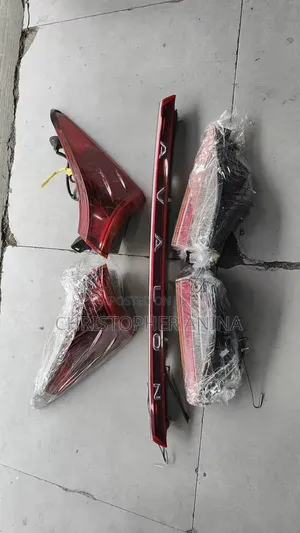 Tail Light Toyota Avalon 2020-2023 Model