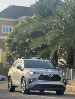 Toyota Highlander 2021 Gray