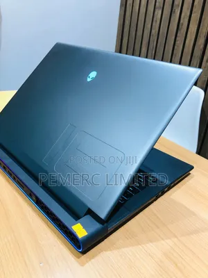 Laptop Alienware M18 R2 32GB Intel Core Ultra 9 SSD 1T