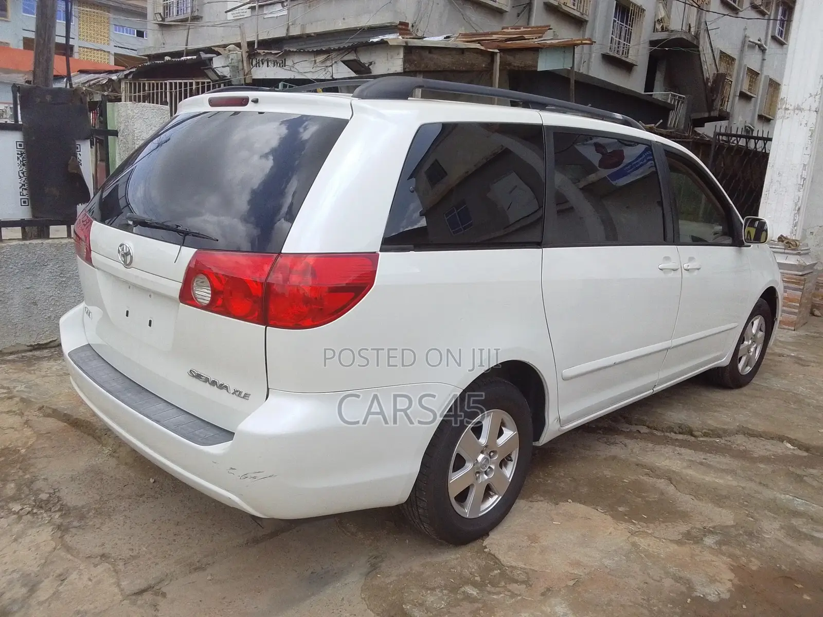 Toyota Sienna 2009 White