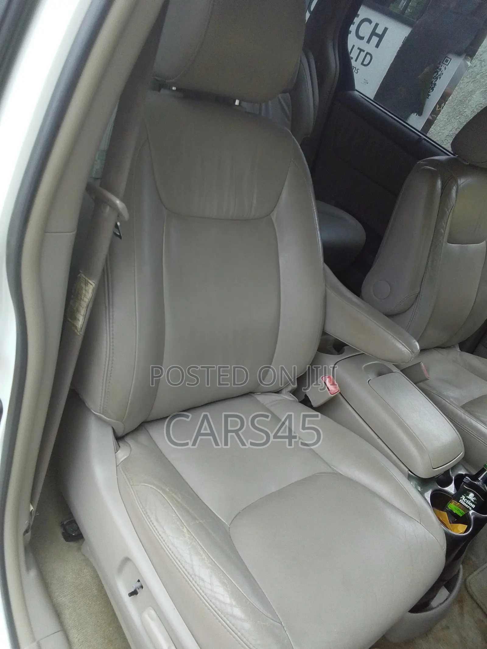 Toyota Sienna 2009 White