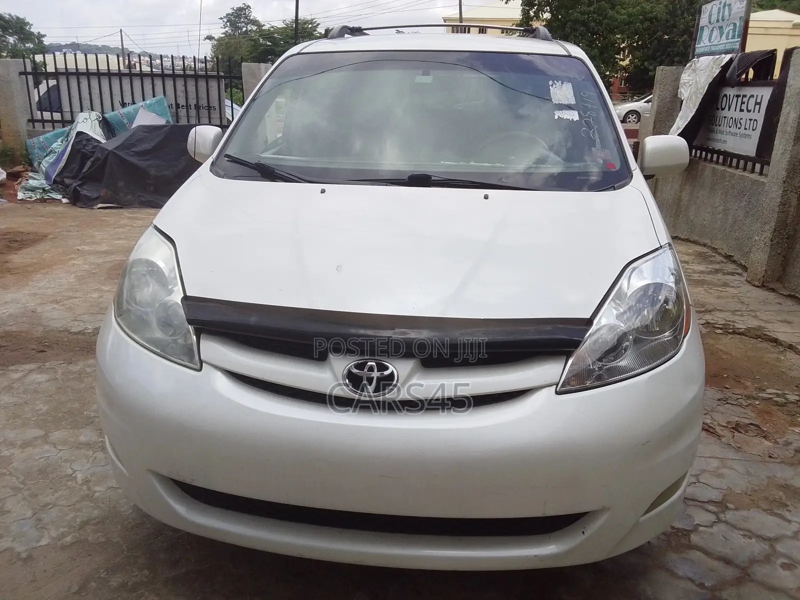 Toyota Sienna 2009 White