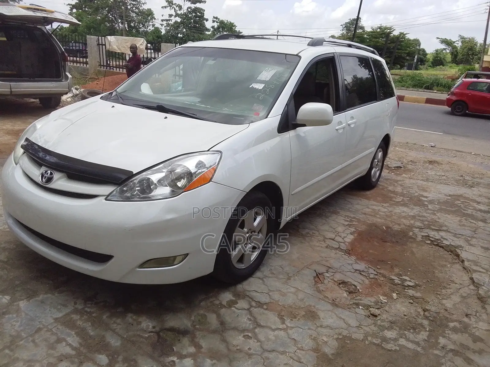 Toyota Sienna 2009 White