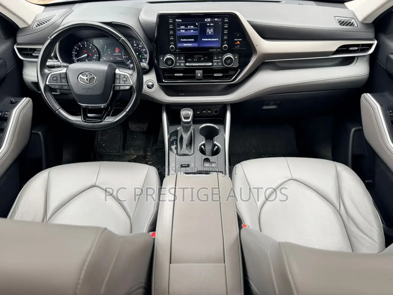 Toyota Highlander XLE 2021 White