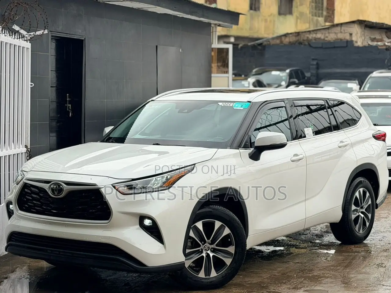Toyota Highlander XLE 2021 White