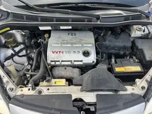 Toyota Sienna 2006 Silver