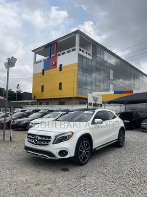 Mercedes-Benz GLA 250 2016 White