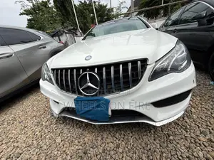 Mercedes-Benz E400 2017 White
