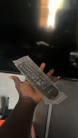 Super Clean Open-Box Maxi 42" Led Tv