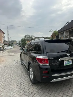 Toyota Highlander 2013 Black