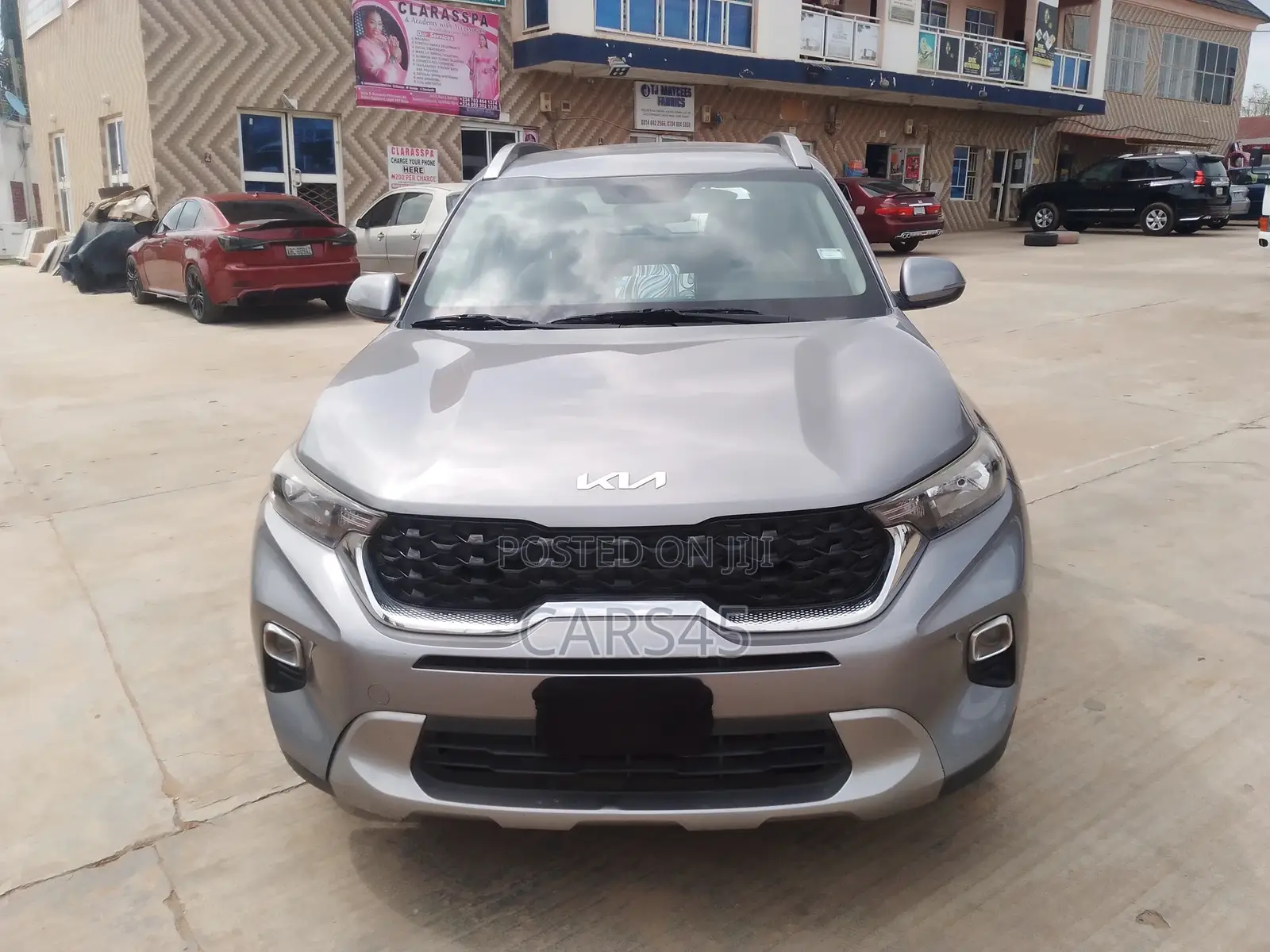 Kia Sonet 2023 Gray