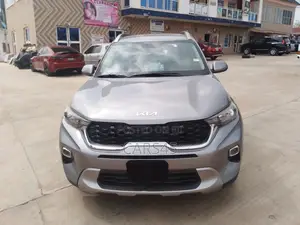 Kia Sonet 2023 Gray