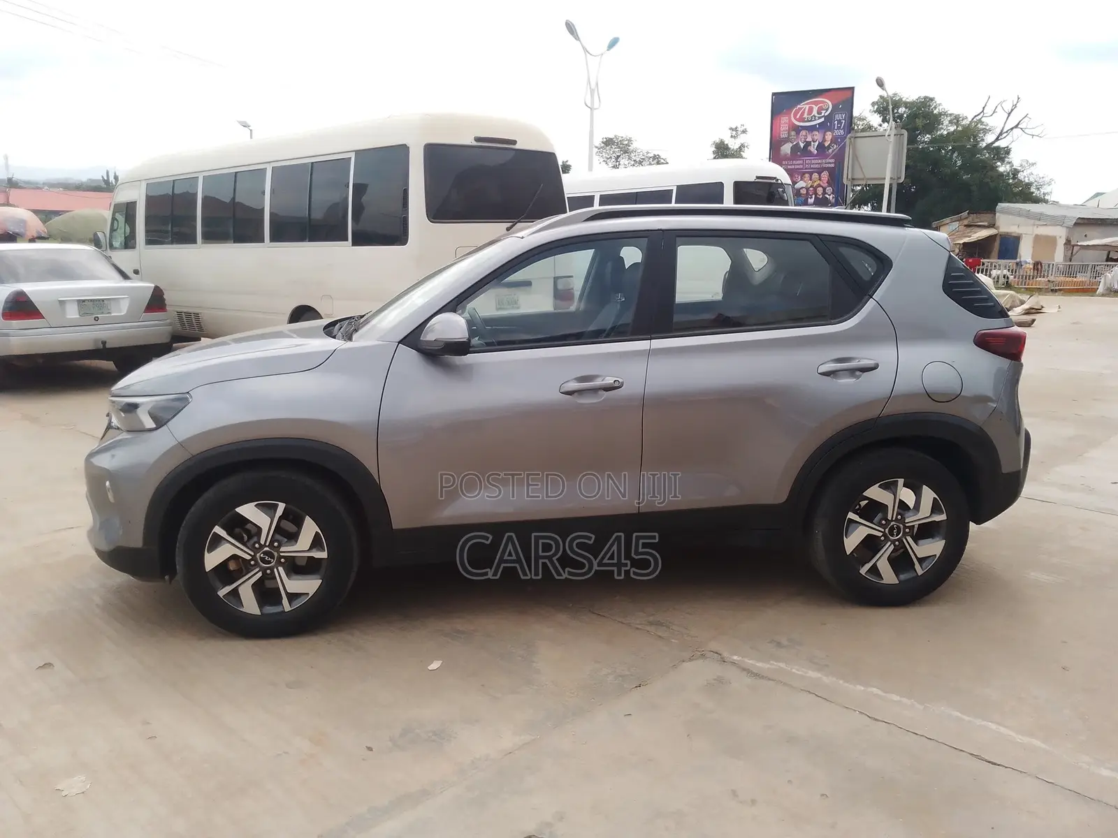 Kia Sonet 2023 Gray