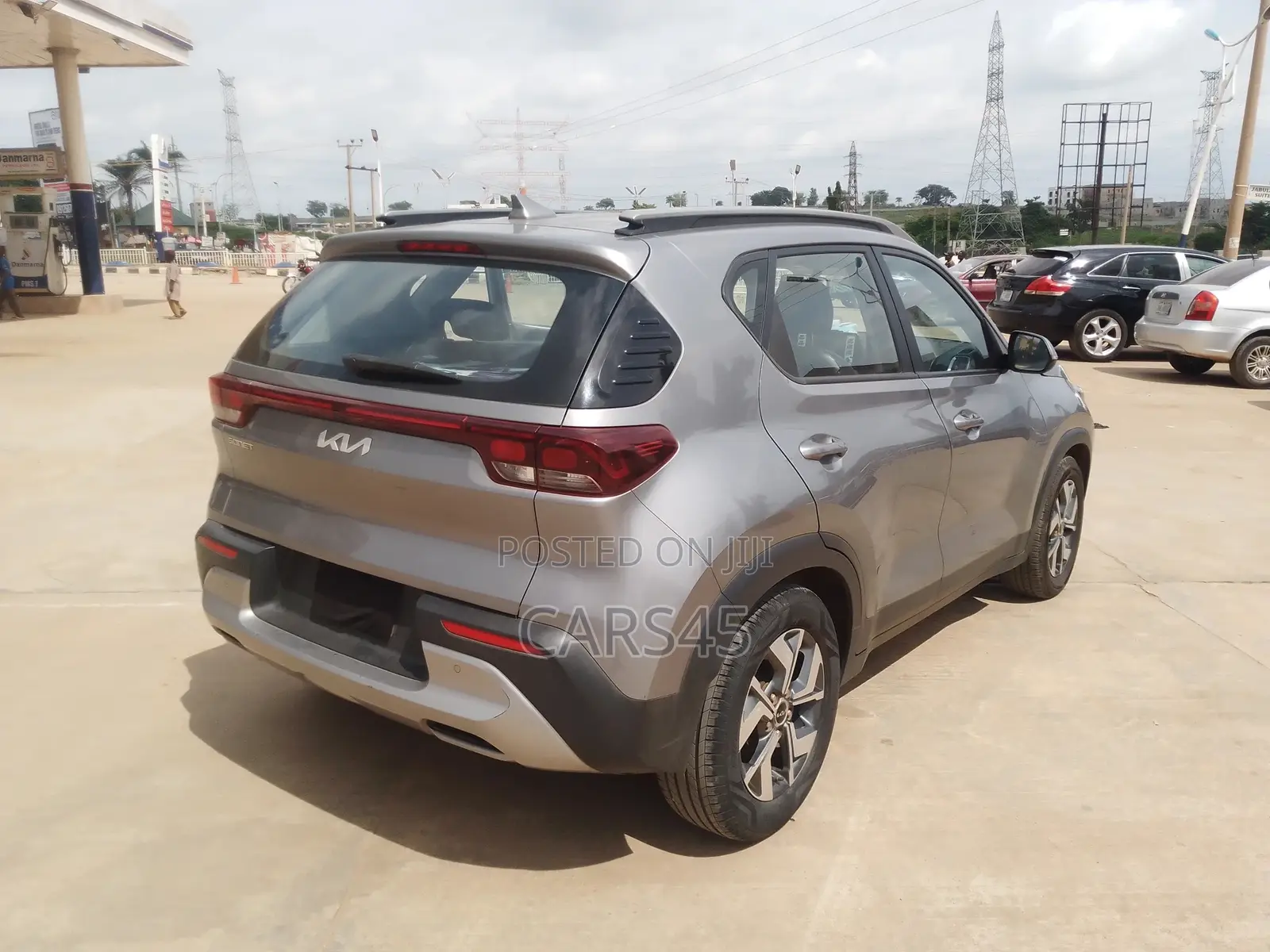 Kia Sonet 2023 Gray