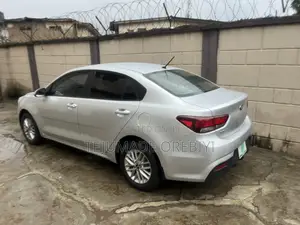 Kia Rio S Sedan 2020 Silver